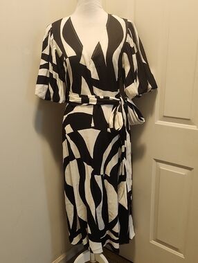 H&M Abstract Printed dress Midi Tie Belt Ballon Sleeve Medium